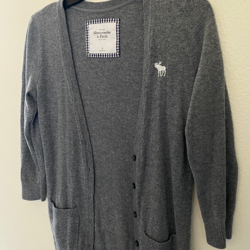 A&F Logo Basic Cardigan